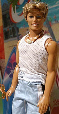 Ahah oui oui c'est bien ken de Barbie et ken x)